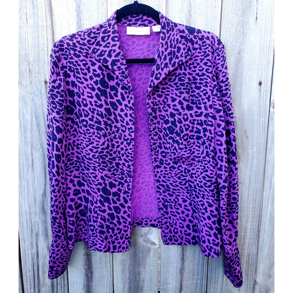 Dana Buchman zip up blazer